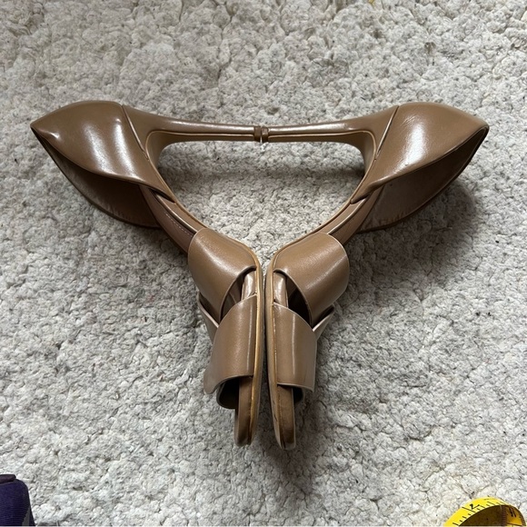 Franco Sarto: Tan Faux Leather Criss Cross Peep Toe Dressy High Heels Size 9M - Picture 5 of 10